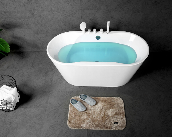 Freestanding Oval Bathtub in White, Acrylic (60in, 67in)