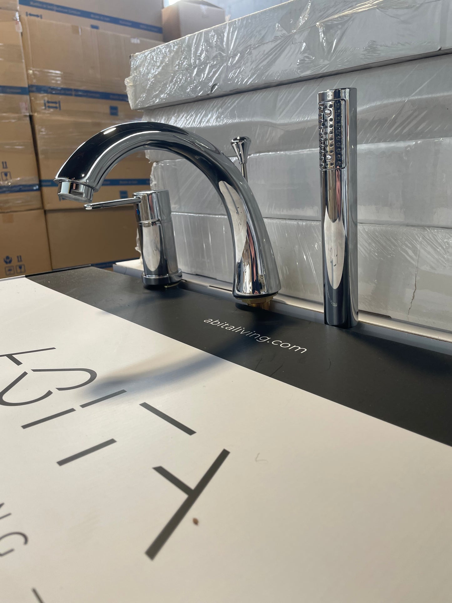 ALT - 3 PIECE DECKMOUNT TUB FILLER WITH HAND SPRAY